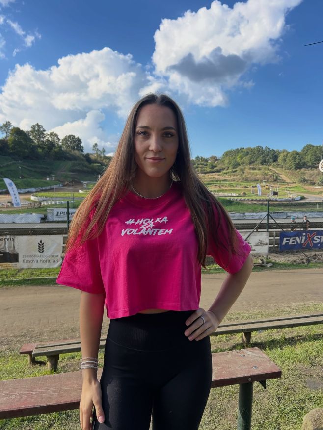 Jaká barva se ti líbí nejvíce? 😍 Jsi holka za volantem a chceš nás podpořit? Mrkni na e-shop HOLKAZAVOLANTEM! 💕 Nově crop...